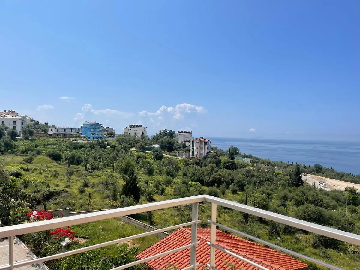 Season Inn Dhermi Hotel