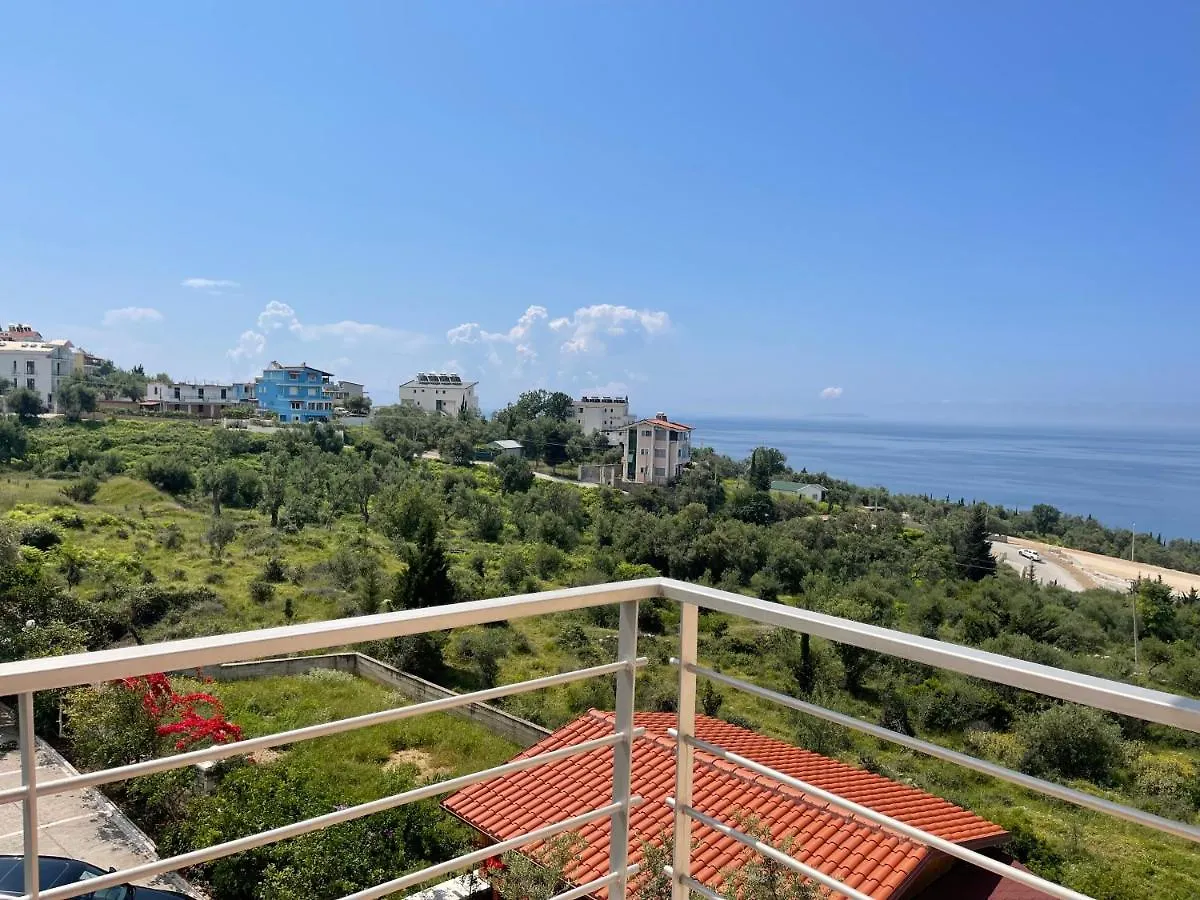 Season Inn Dhermi Albania