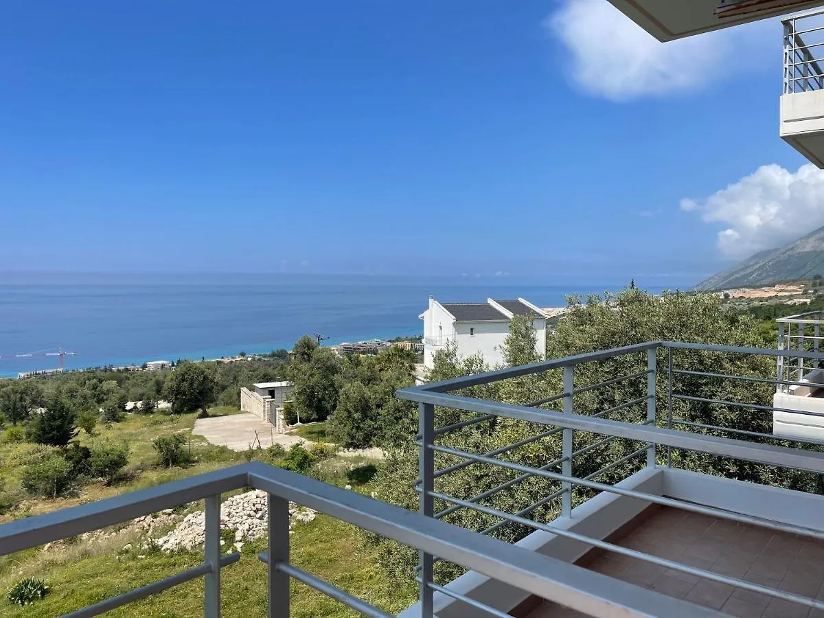 Season Inn Dhermi 3*,  Albania