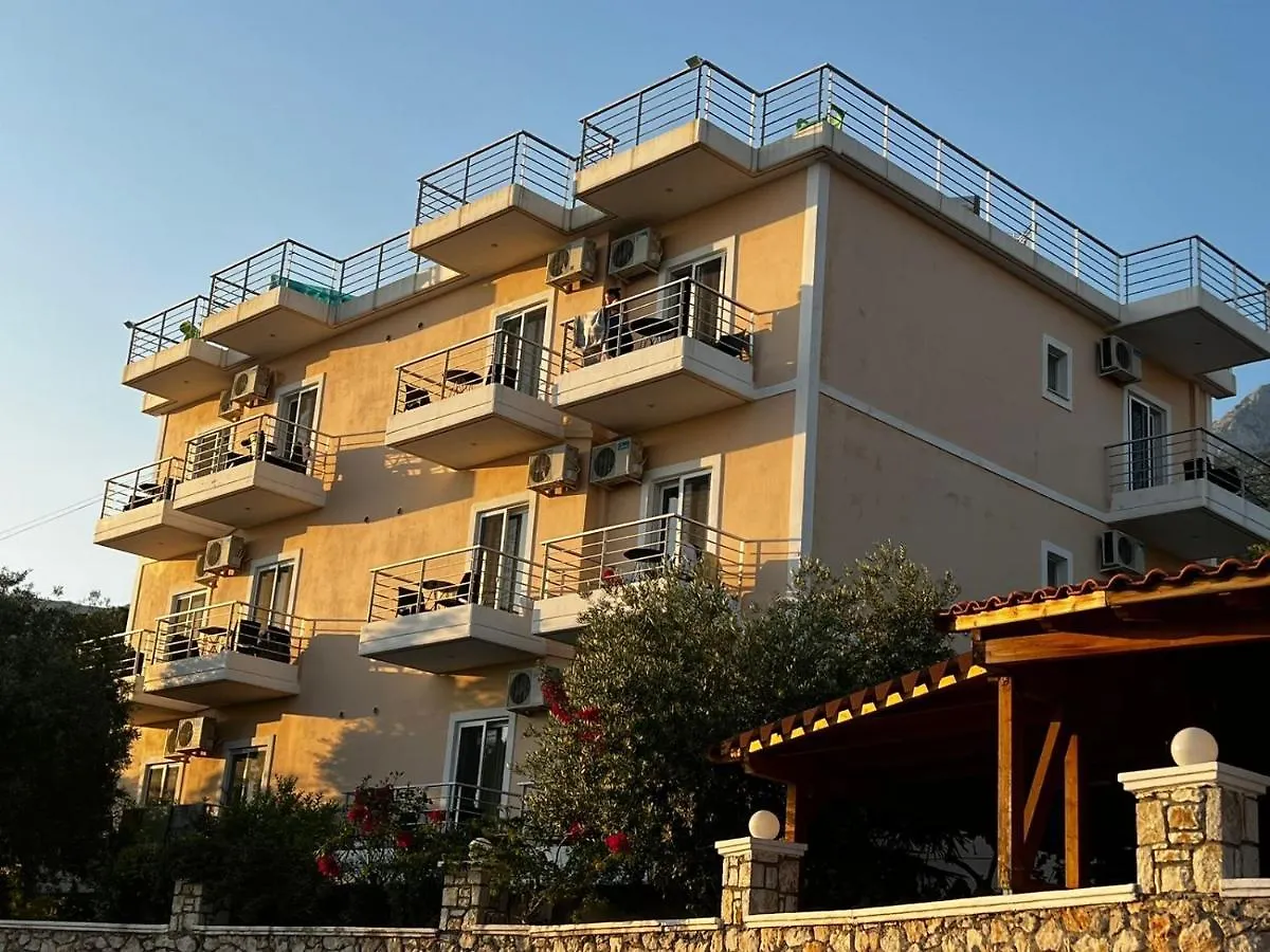Season Inn Dhermi Albania
