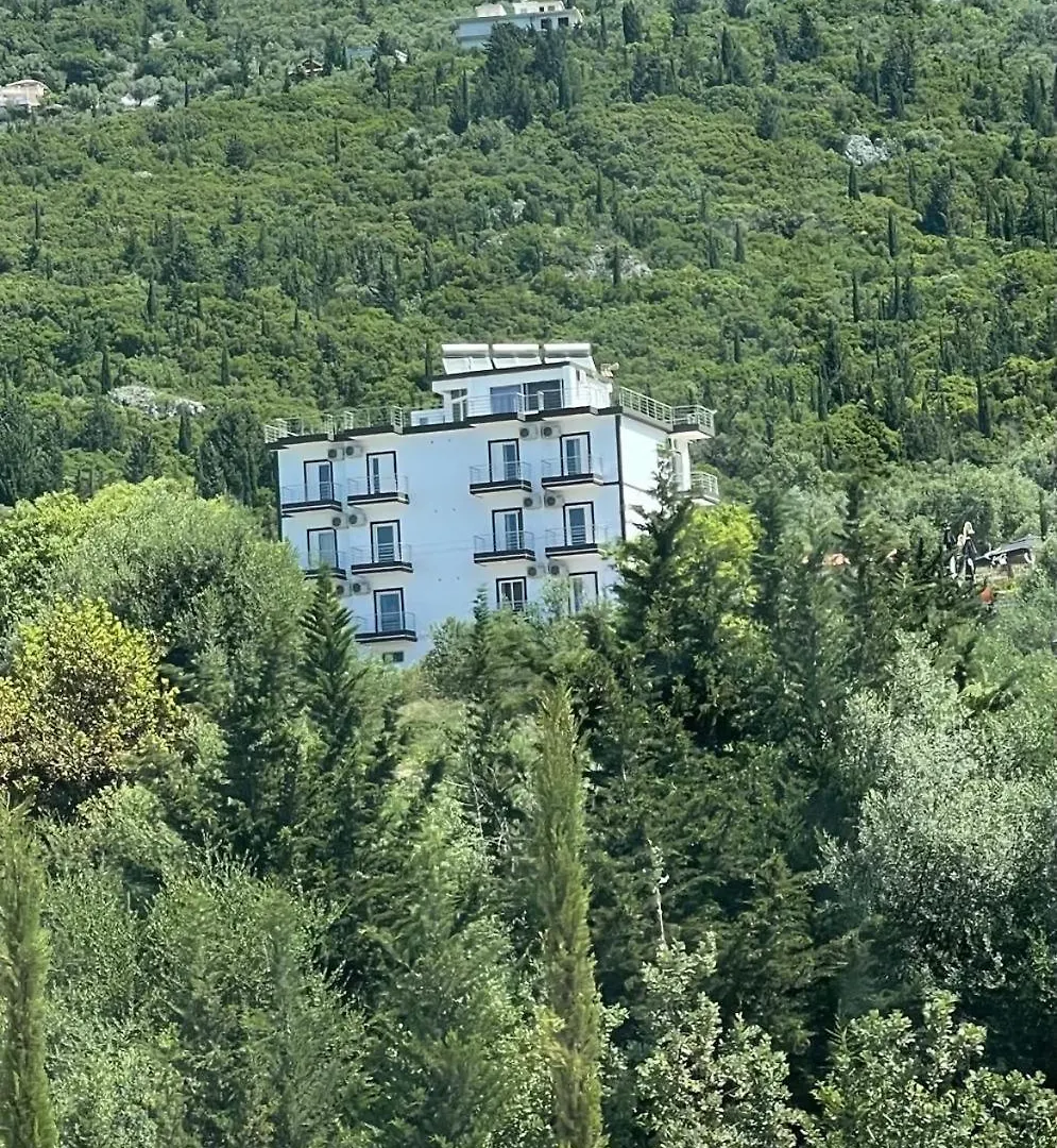 Hotel Season Inn Dhermi